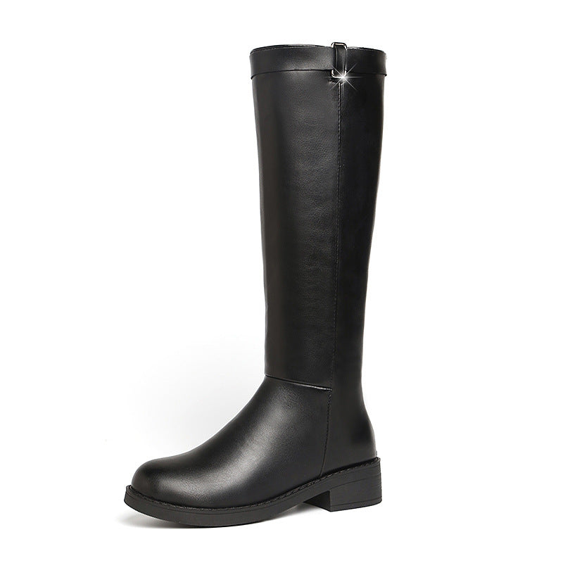 Reitstiefel mit Reißverschluss hinten und Blockabsatz.