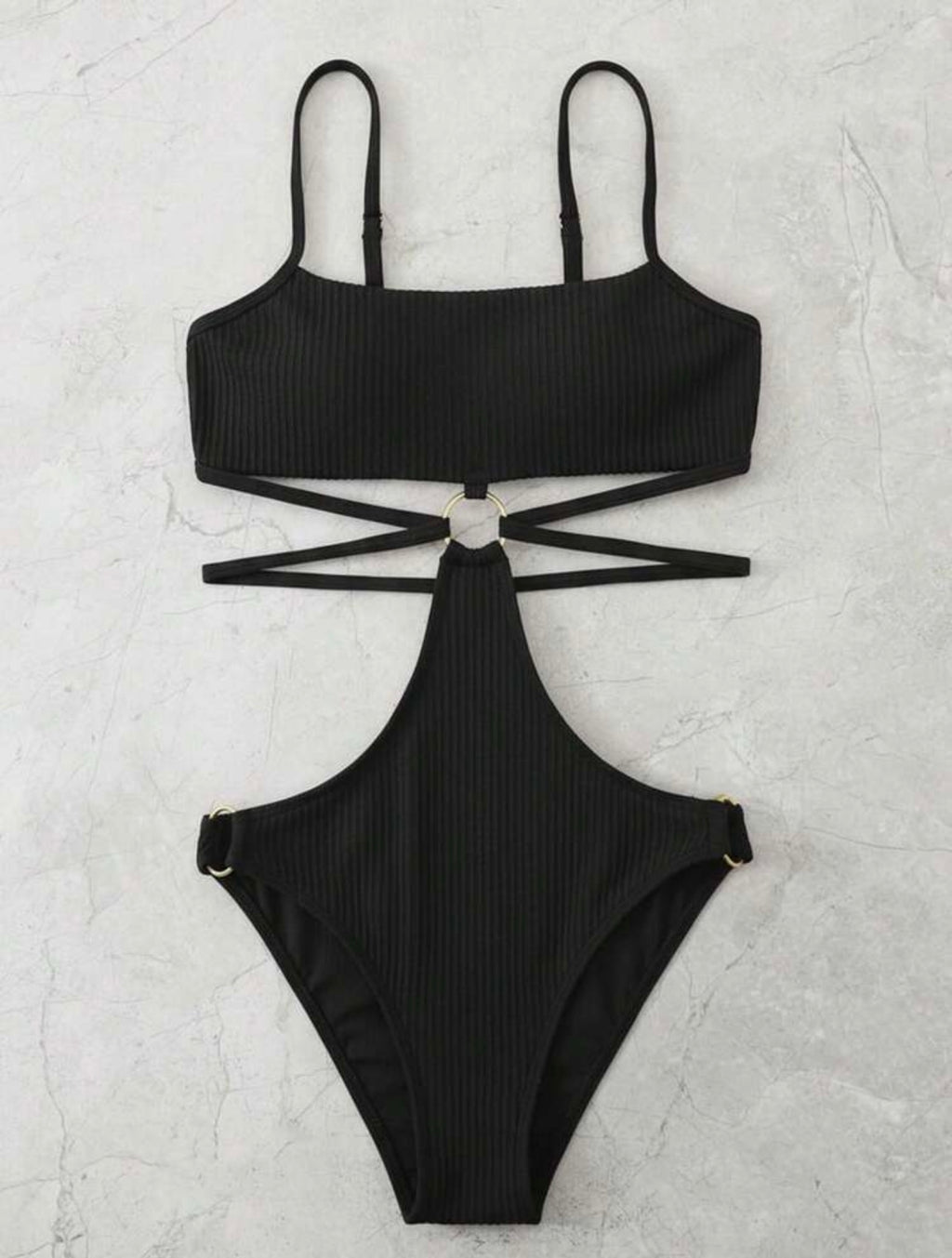 Costume intero con anello collegato