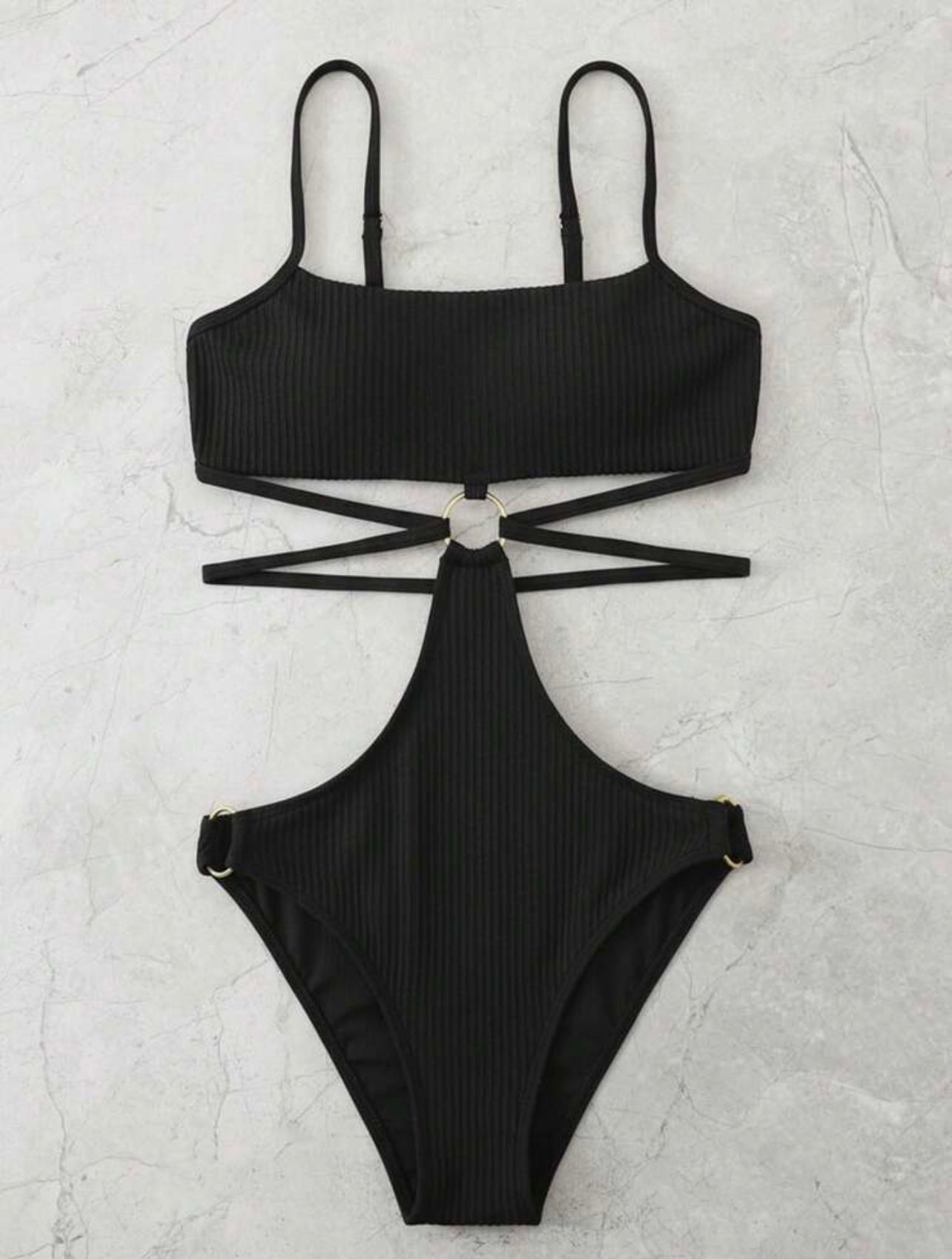 Costume intero con anello collegato