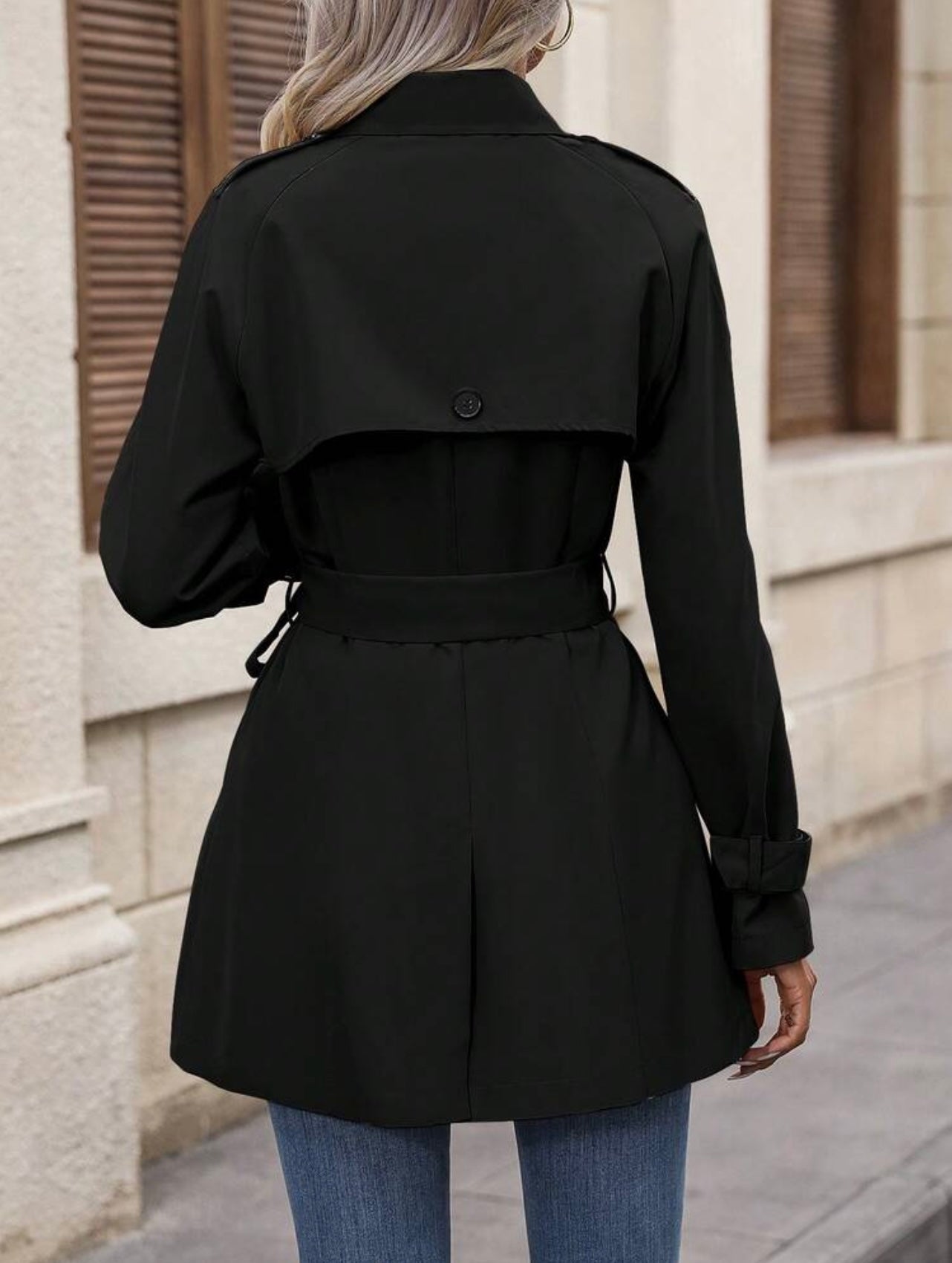 Tranch donna con collo a bavero