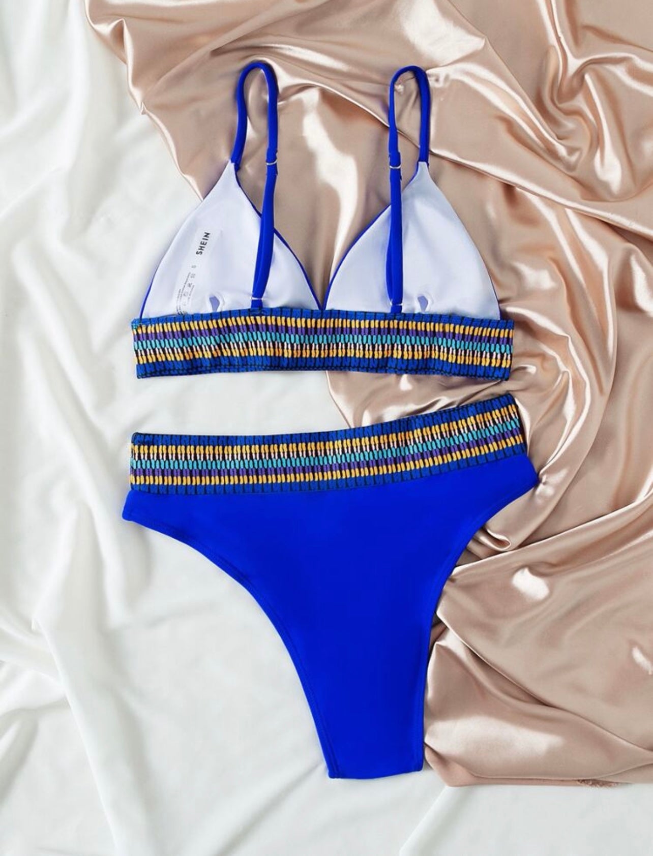 Set bikini righe bordo a contrasto