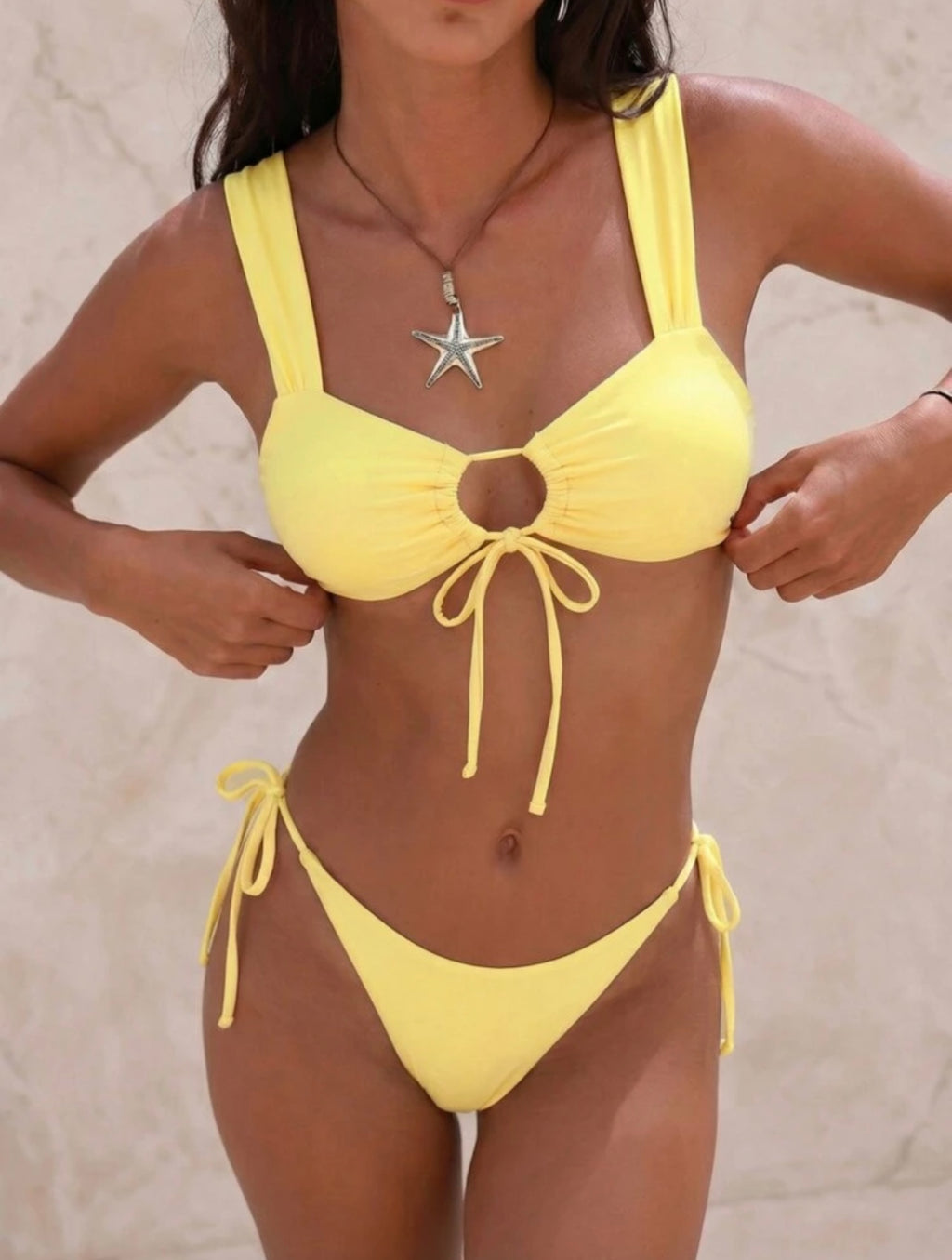 Set bikini da donna alla moda, elegante e sexy con lacci
