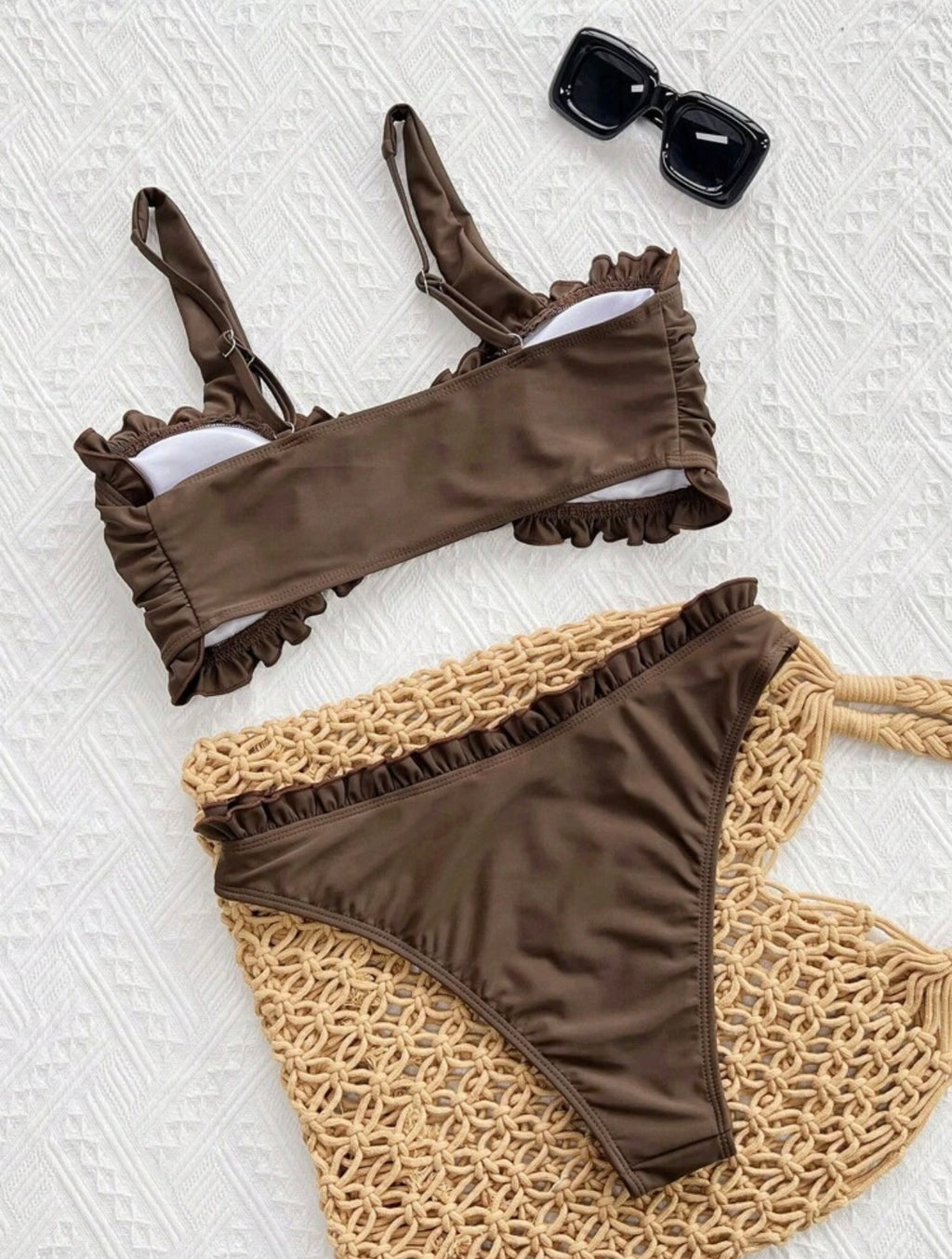 Set bikini estivo da donna volant frontale, lacci e cinturini spessi