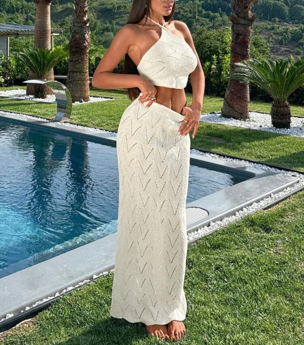 Set da 2 pezzi composto da una canotta traforato e una gonna, ideale per le vacanze estive in spiaggia