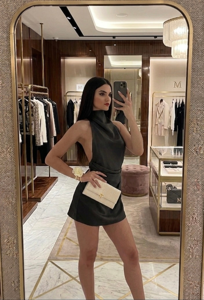 Abito corto sexy senza maniche Donna con collo alto, spalline sottili incrociate sulla schiena scoperta ed elegante stile da cerimonia