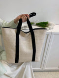 Borsa di paglia semplice e casual per vacanze al mare estive