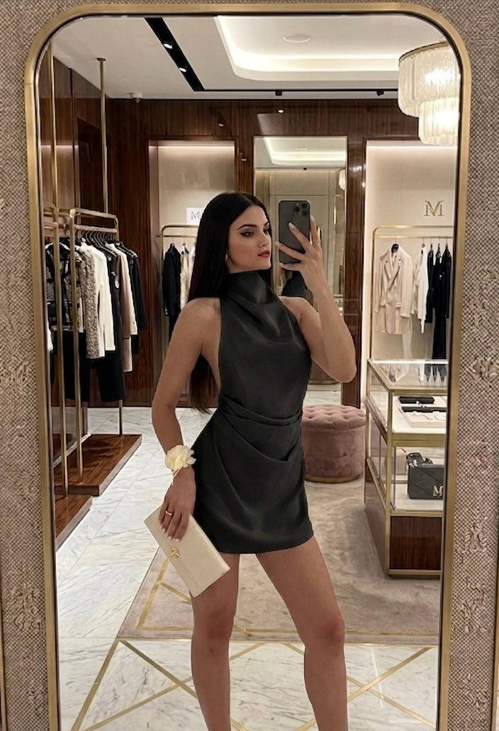 Abito corto sexy senza maniche Donna con collo alto, spalline sottili incrociate sulla schiena scoperta ed elegante stile da cerimonia
