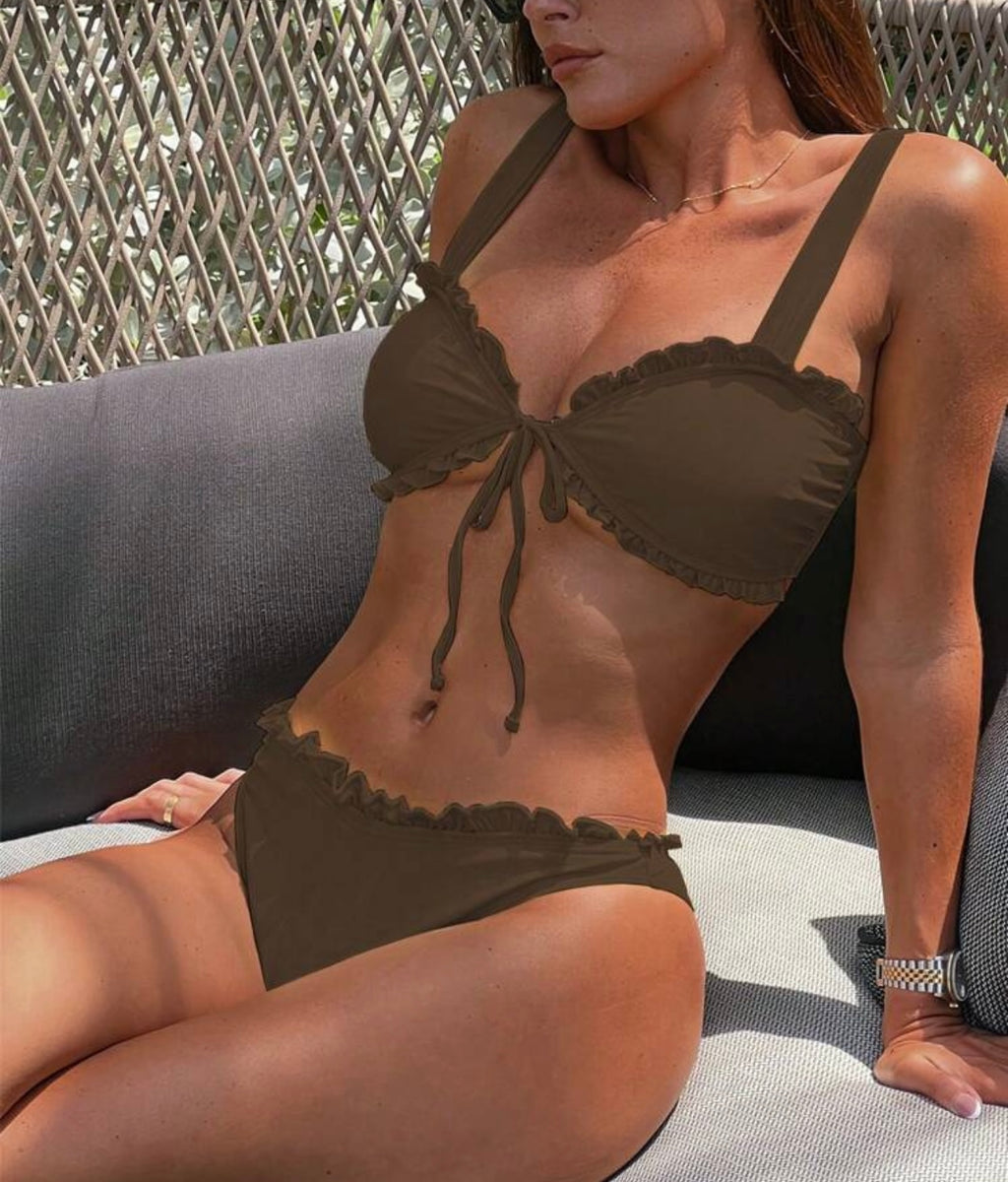 Set bikini estivo da donna volant frontale, lacci e cinturini spessi