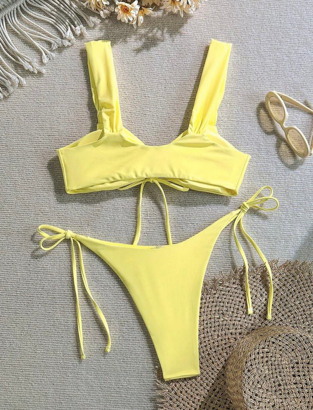 Set bikini da donna alla moda, elegante e sexy con lacci