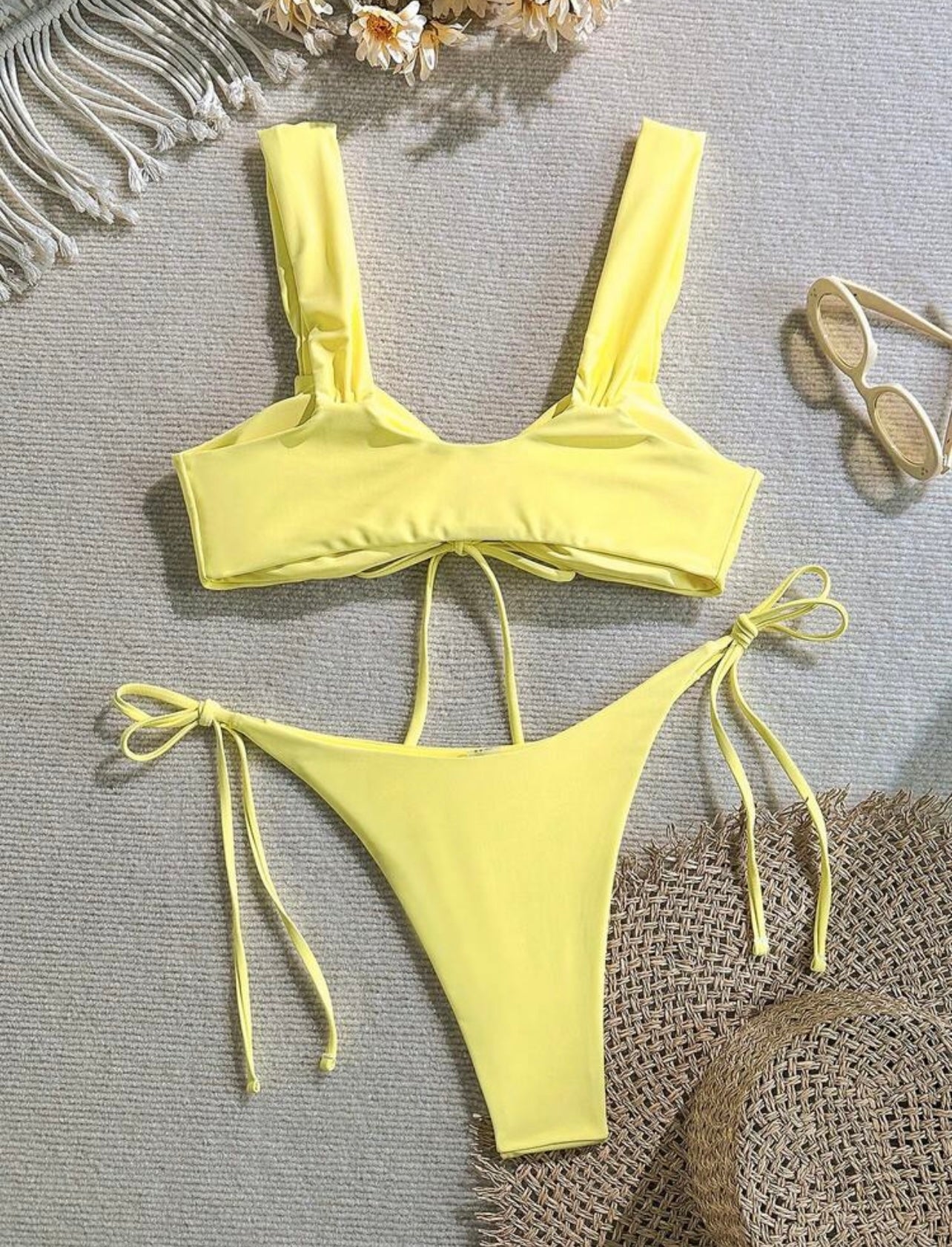 Set bikini da donna alla moda, elegante e sexy con lacci