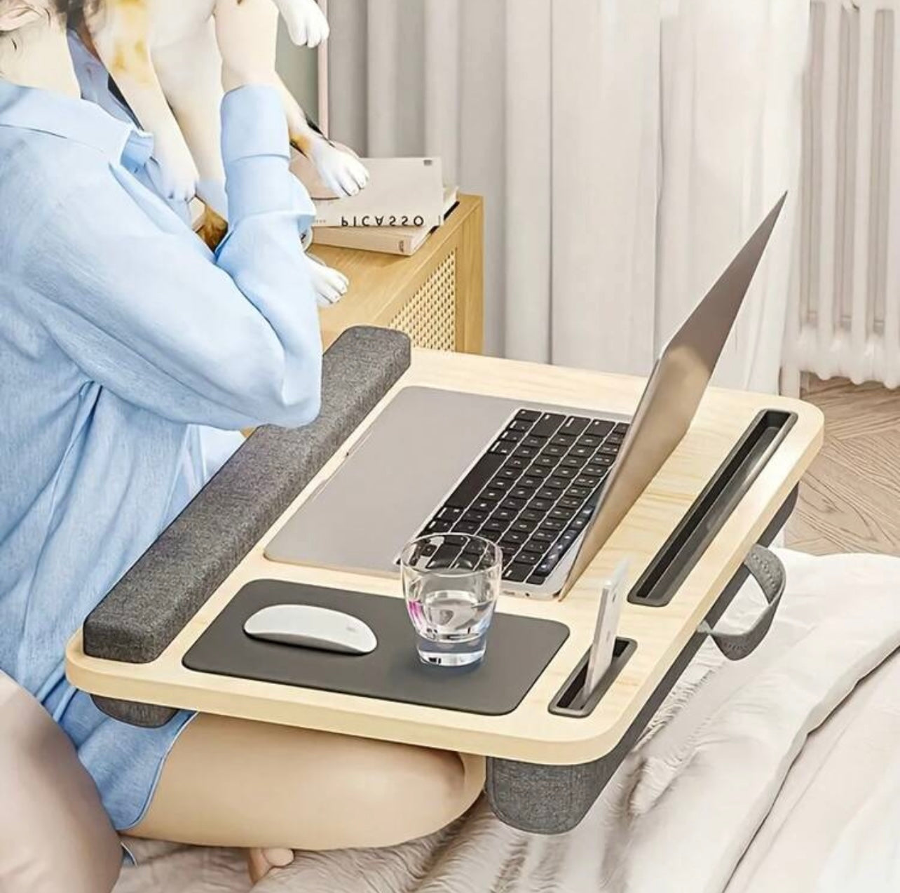 Supporto PC Portatile da Ginocchia con Tappetino Mouse e Porta Telefono