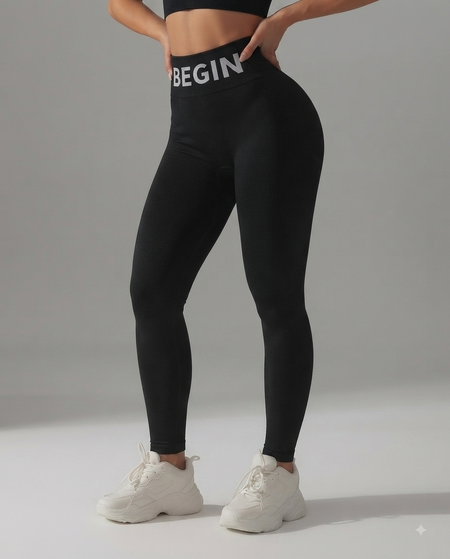 Leggings da palestra senza cuciture con scritte sulla fascia in vita, effetto sollevamento gluteo