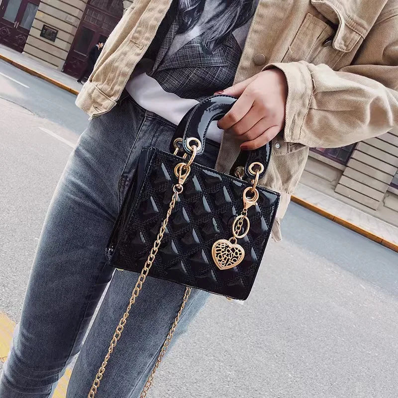 Sac à main – Bandoulière en cuir brillant