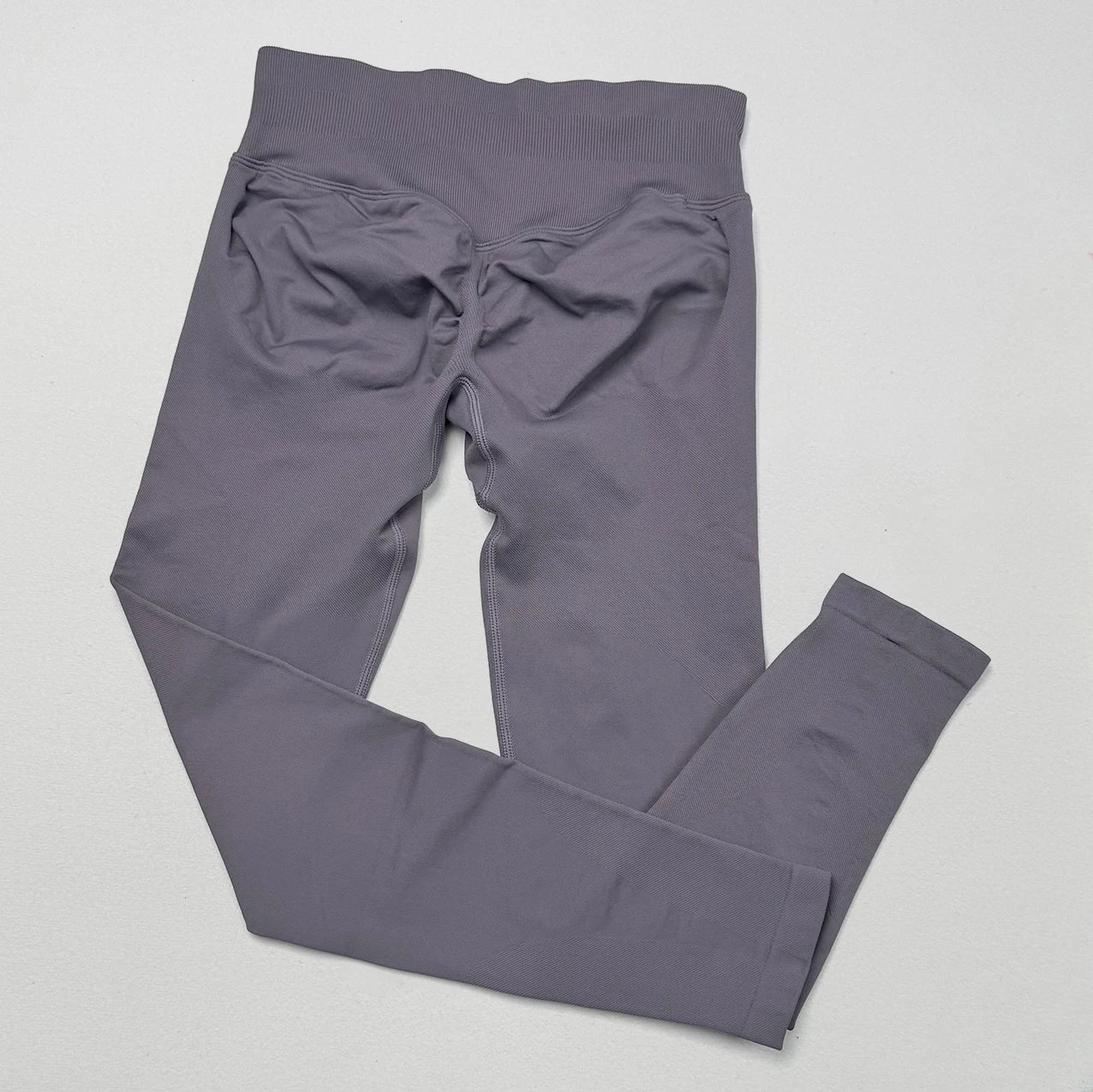 Legging de yoga froncé aux fesses (scrunch butt)