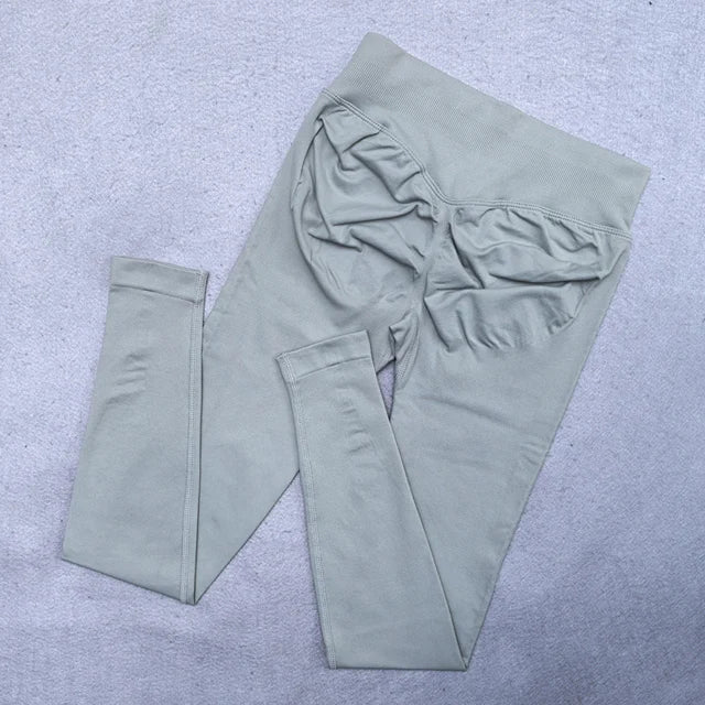 Nouveau legging de yoga sans coutures pour femmes – Legging de sport push-up (effet froncé fessier), pantalon de yoga pour entraînement, avec ceinture côtelée taille basse et legging de sport moulant.