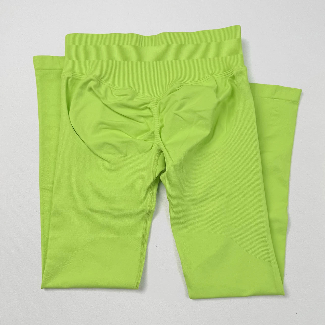 Legging de yoga froncé aux fesses (scrunch butt)