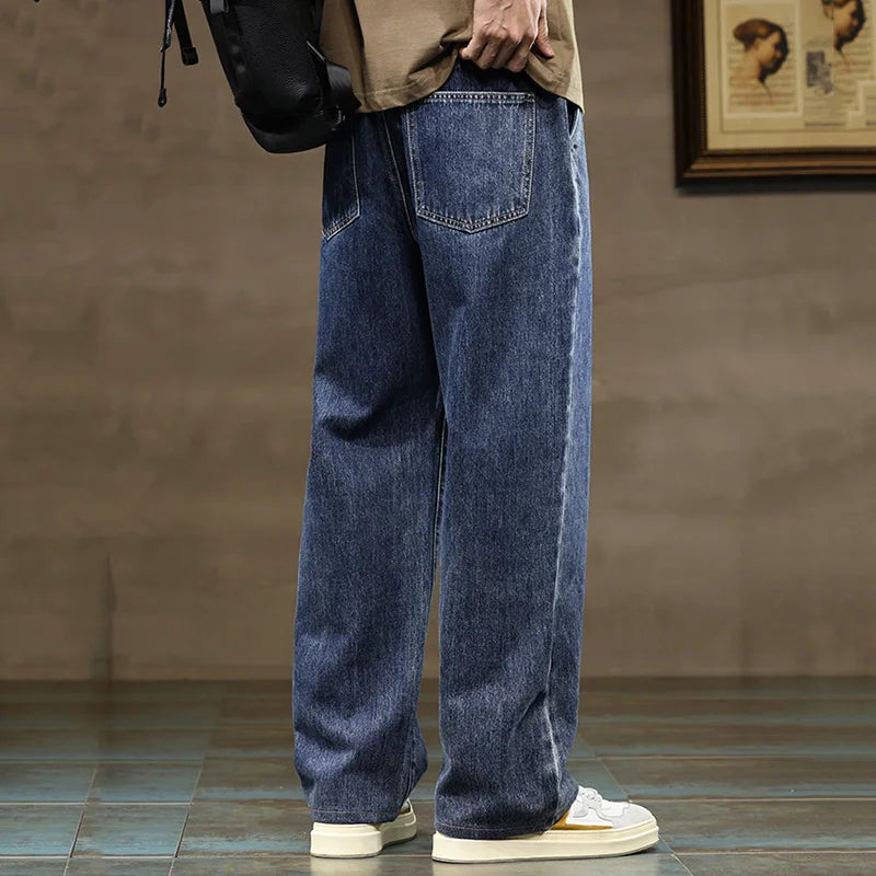 Jeans homme Coupe large style streetwear confortables et tendance.
