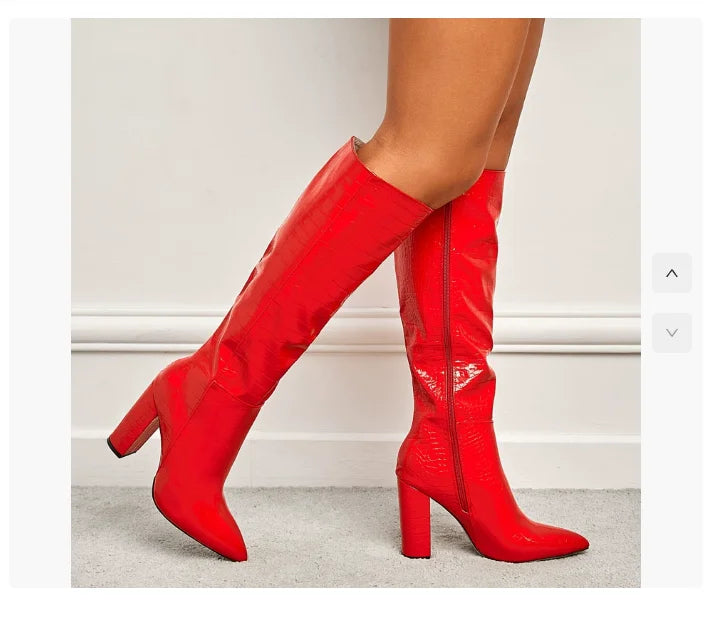 Nouvelles bottes à la mode hauteur genou avec talon épais et bout pointu