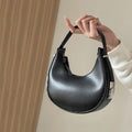 Sac bandoulière demi-lune polyvalent avec fermeture à pression